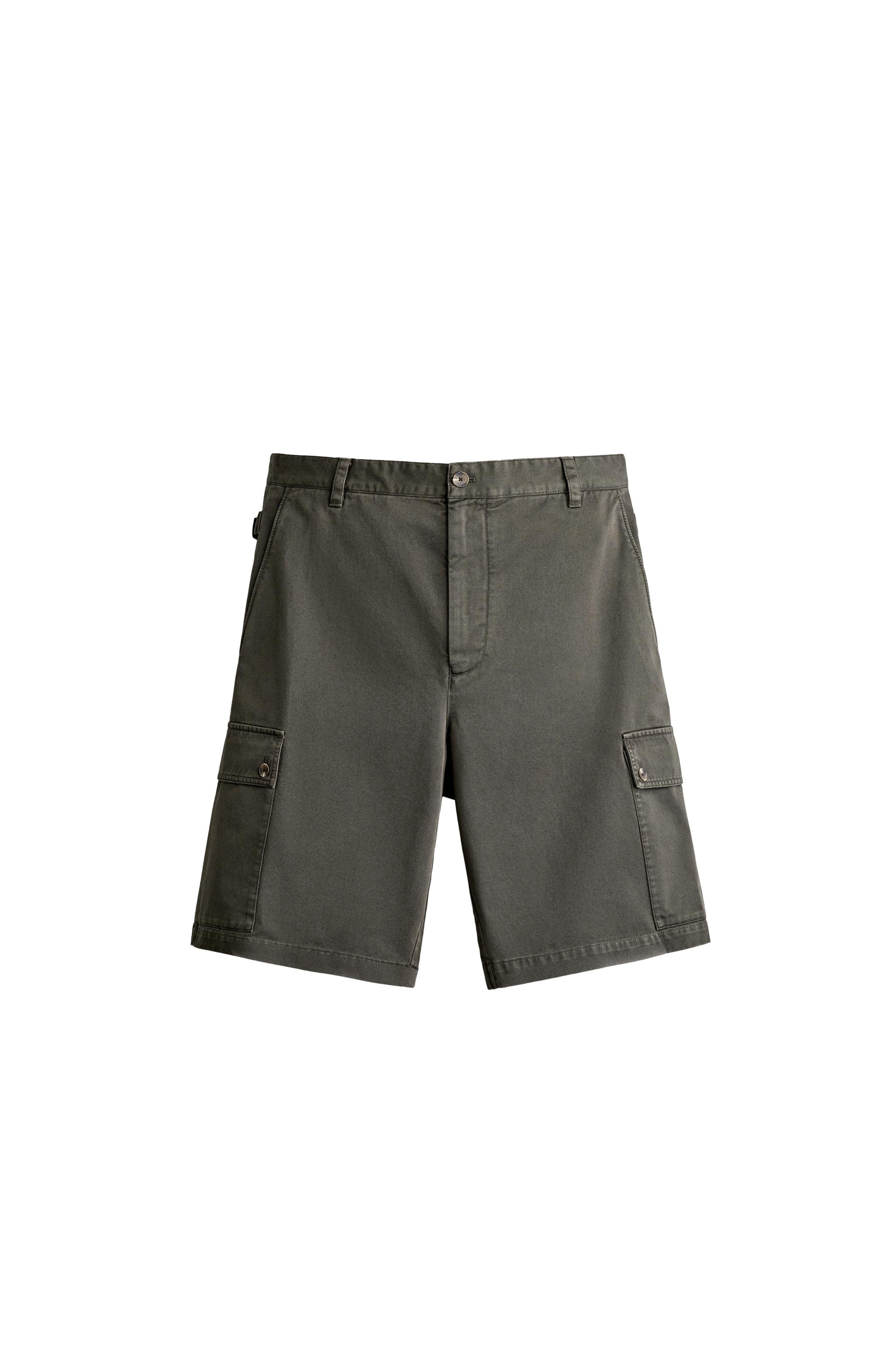 RELAXED FIT CARGO SHORTS WITH TABS
